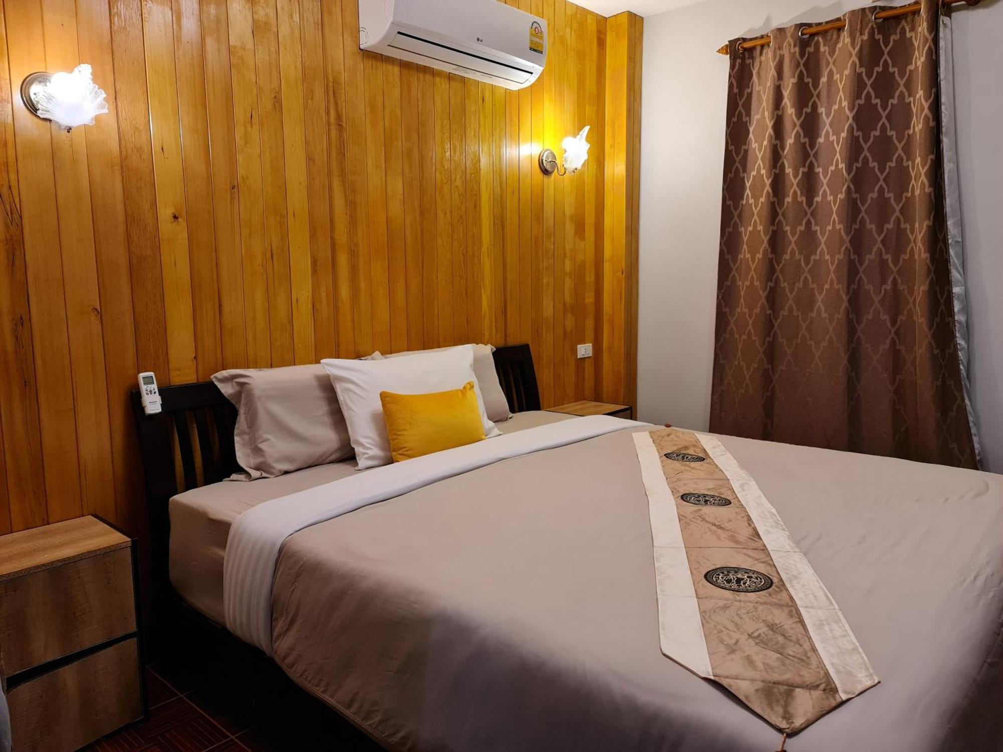 Momento Bangtao Beach Bang Tao Beach  Exterior photo