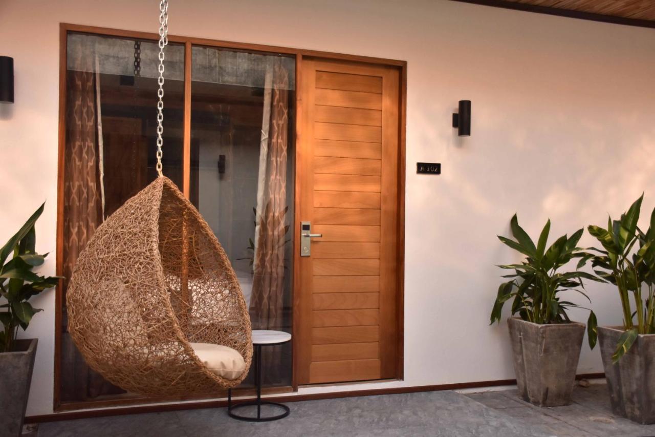 Momento Bangtao Beach Bang Tao Beach  Exterior photo